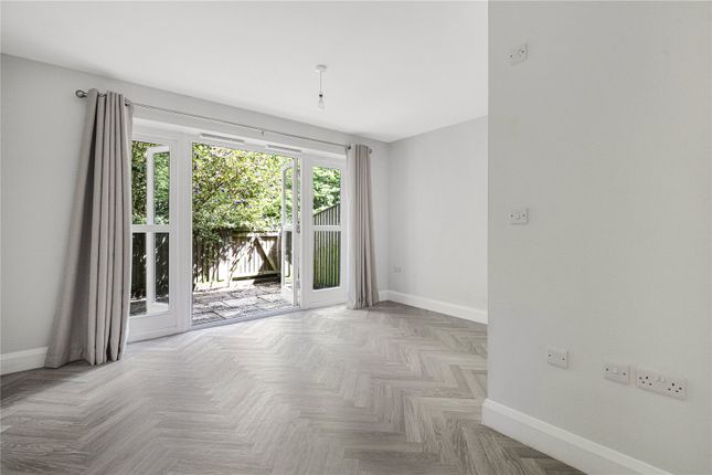 1038, Oxford Road, Reading photo 3