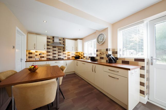 69 Harwood Drive, Newcastle Upon Tyne photo 4