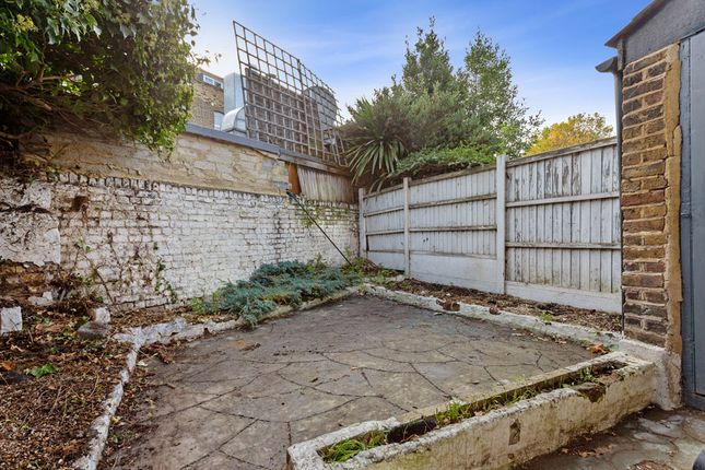 Southwell Grove Road, Leytonstone photo 3