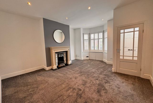 Rochdale Road East, Heywood photo 5
