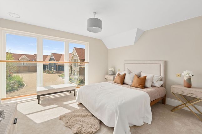 8 Bonningtons Yard Station Road, Bishop's Stortford photo 4