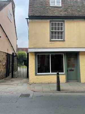 Thumbnail Retail premises to let in 28 Magdalene Street, Cambridge, Cambridgeshire