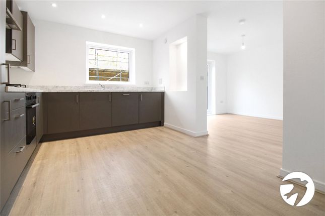 3, Combes Road, Ebbsfleet photo 2