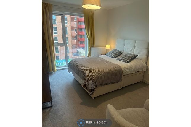 Hanworth Road, Feltham photo 4
