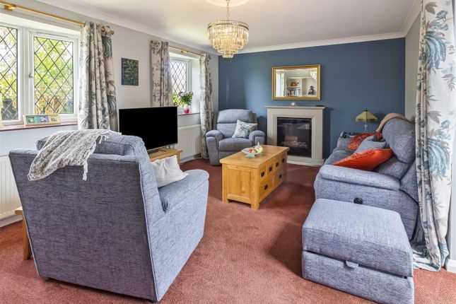 8, Rothesay Close, Worthing photo 3