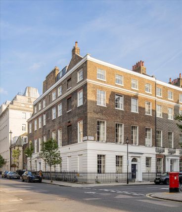 Flat for sale in New Cavendish Street, London W1G