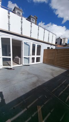 3 Bedroom First Floor Flat In The City Centre Of Southend On Sea