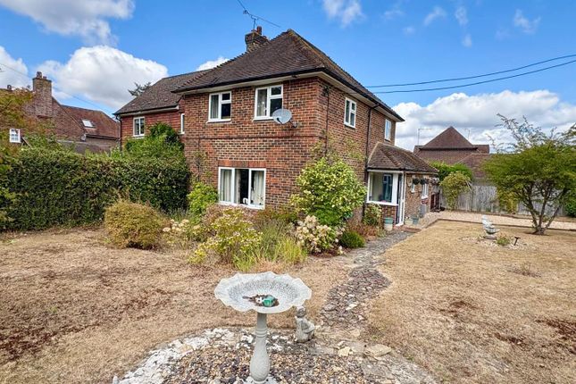 2, Green Lane Cottages, Farnham photo 2