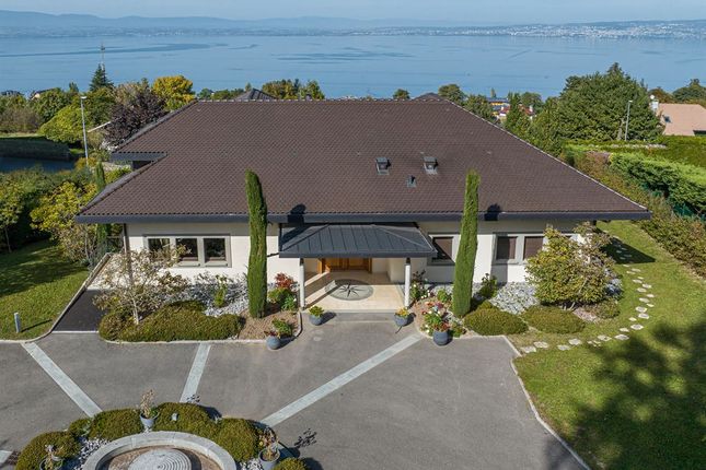 Villa for sale in Evian Les Bains, Evian / Lake Geneva, French Alps / Lakes