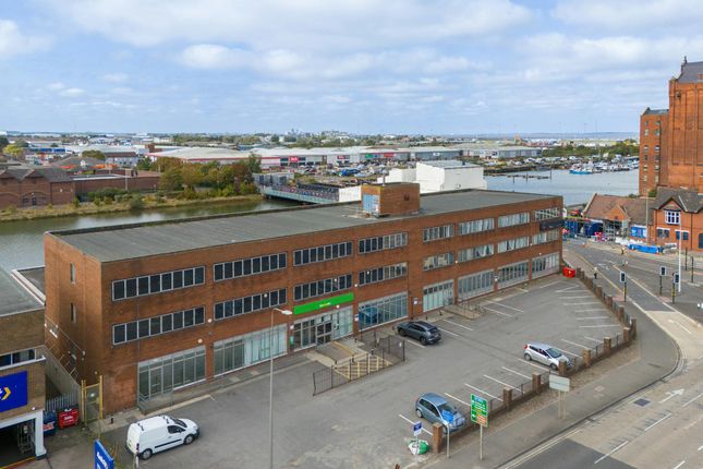 Thumbnail Leisure/hospitality to let in Bridge House, Victoria Street, Grimsby