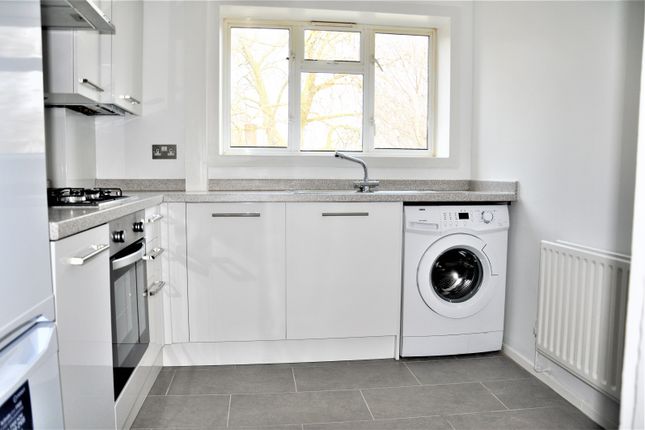 Room to rent in Gap Road, London
