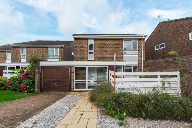 Thumbnail Detached house for sale in Ashcroft Rise, Coulsdon