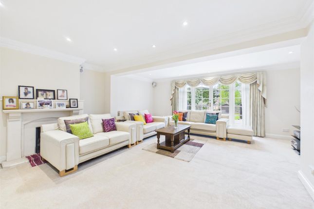56, Sharps Lane, Ruislip photo 4