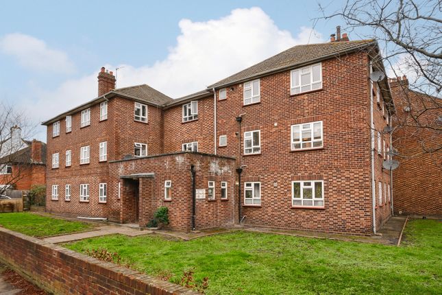 Thumbnail Flat for sale in Haydons Road, Wimbledon, London