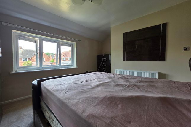 254, WOLVERHAMPTON photo 4