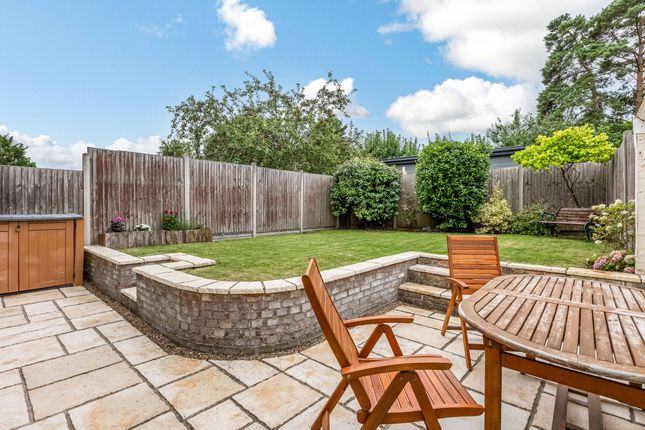 15 Hensley Close, Hitchin photo 4