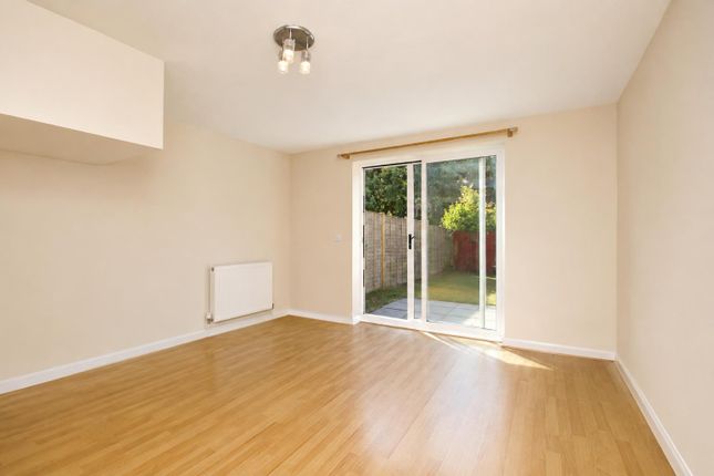 63, Dandridge Court, Milton Keynes photo 5