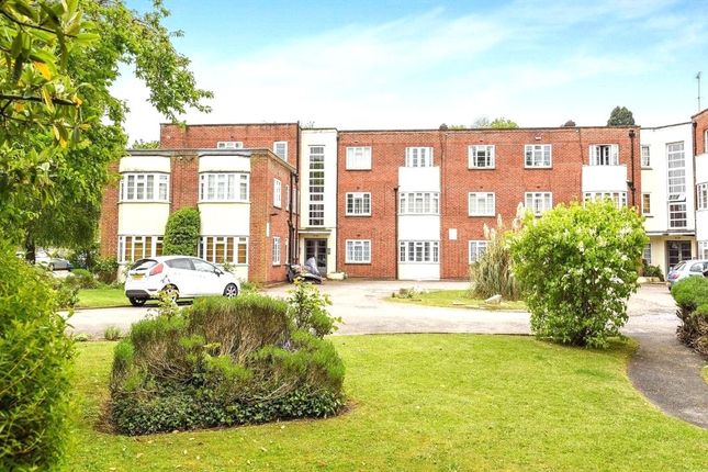 Flat for sale in Coley Avenue, Reading, Berkshire