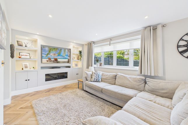 14 Rushmoor Avenue, High Wycombe photo 4