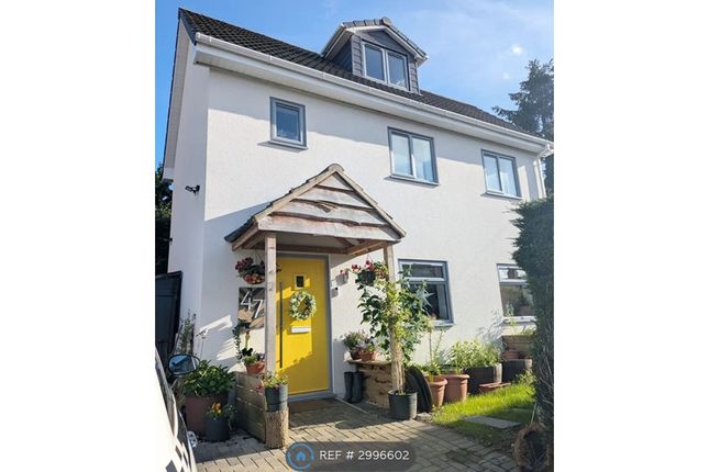 2 bed property for rent in First Avenue, Dursley GL11