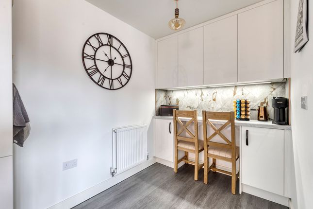 Apt 7, 1 Jack Mills Way, Crewe photo 4