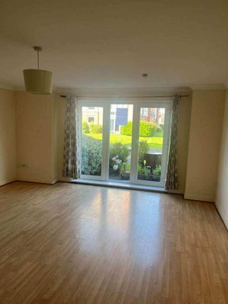 Craigend Court, Glasgow photo 4