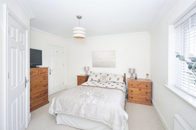 552a, Kenilworth Road, Balsall Common photo 3