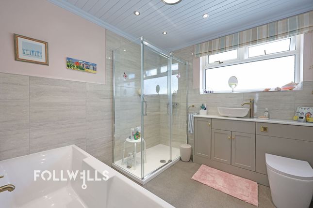 6 Diamond Ridge, Stoke-On-Trent photo 2