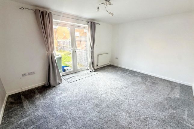 19, Morris Crescent, Stockton-on-Tees photo 3