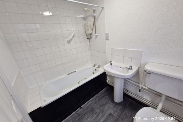 2150e, Coventry Road, Birmingham photo 5