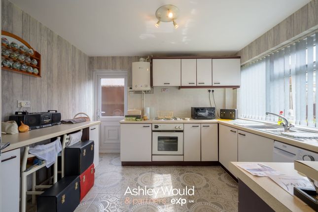 3, Hunnington Close, Birmingham photo 4