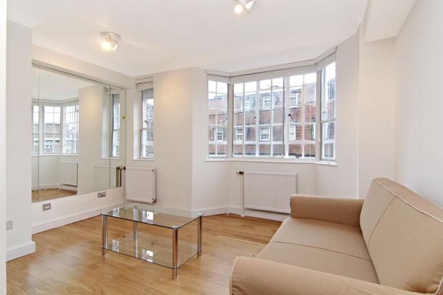 Flat to rent in Chelsea Cloisters, London