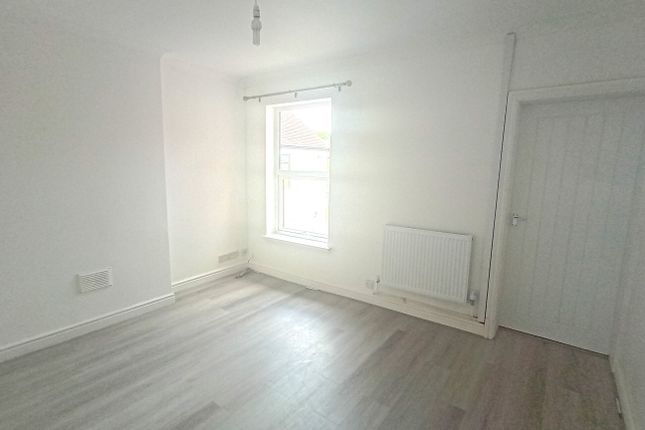 1-bed flat on 35A, Walsall, £650/mo