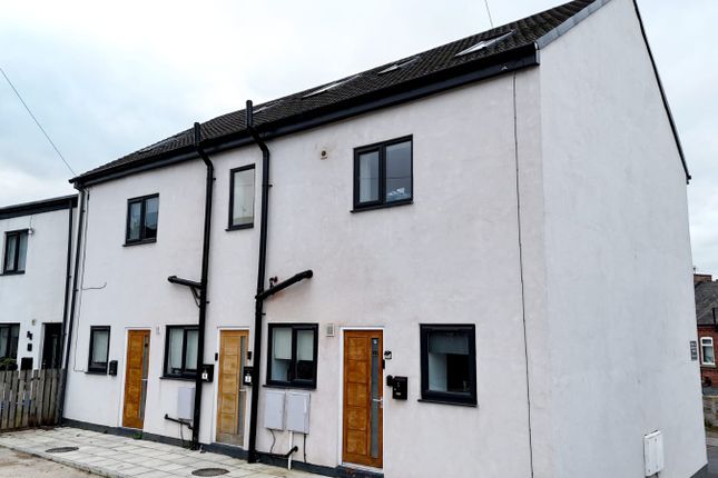 Flat for sale in Middlecroft Road, Staveley, Chesterfield