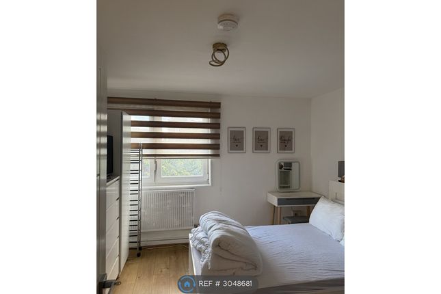 Flat, Redman House Lant St, London photo 3