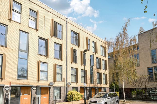 3-bed flat on 25, Fitzpatrick Road, London, £600,000