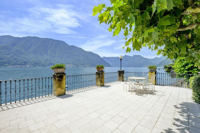 Villa for sale in Lenno, Lake Como, Lombardy, Italy
