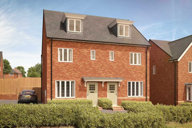 3-bed semi-detached on Jubilee Avenue, Walton, Felixstowe, £350,000