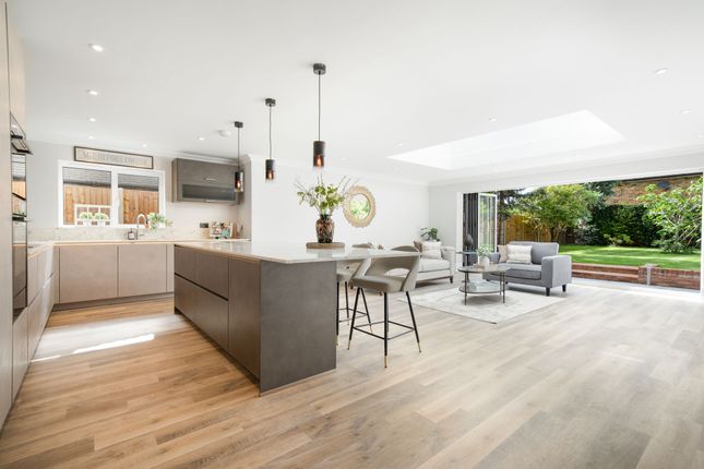 65 Joiners Lane, Gerrards Cross photo 3