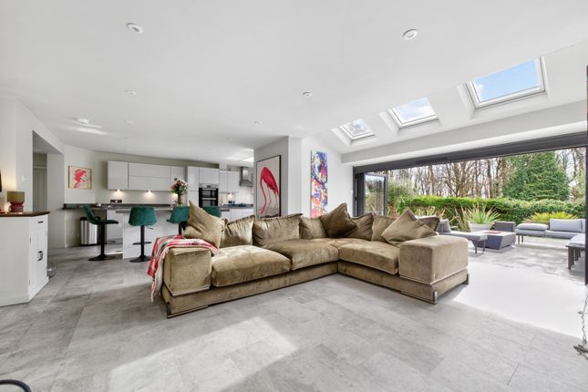 7 Salterley Grange, Leckhampton Hill, Cheltenham photo 2