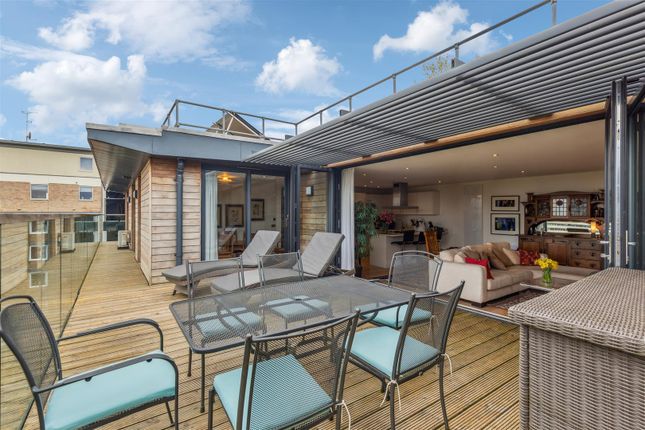 Chiswick High Road, W4 - For Sale