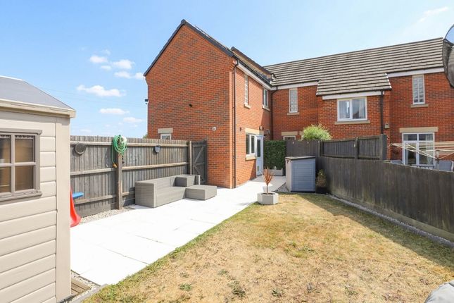 1B Quarry Road, Chesterfield photo 4