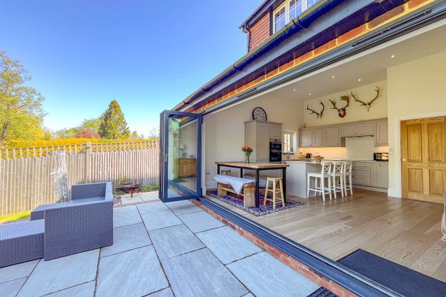 3 Crossing Farm Cottages, Mountfield photo 3