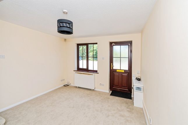 26, Haileybury Gardens, Southampton photo 4