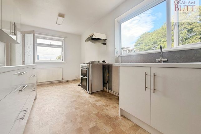 Flat 6,, Chatsmore House, Worthing photo 5