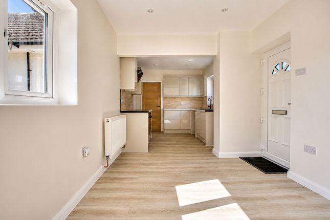 43 Foxhunter Drive, Leicester photo 5