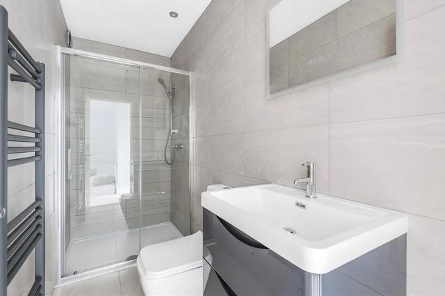 Courthill Road, London photo 2