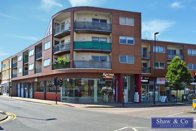 Flat for sale in Bell Road, Hounslow