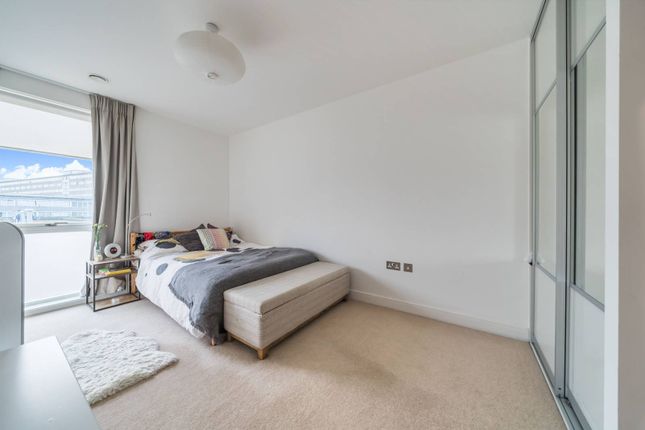 Thumbnail Flat for sale in East Street SE17, Elephant And Castle, London,