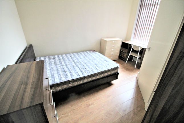 Shared accommodation to rent in Great Cheetham Street West, Salford